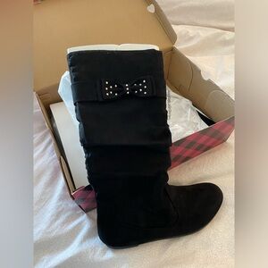 Arizona Jean Mylana faux suede dress boot. Black. Girls size 4m. NWT.